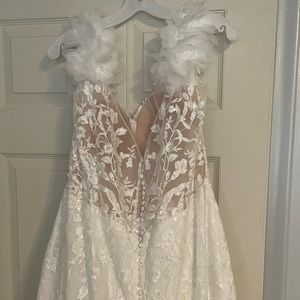 Brand New Three Piece Wedding Dream